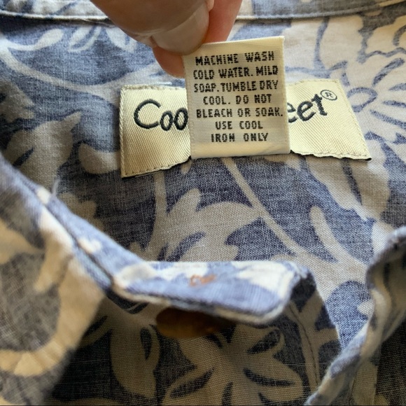 Cooke Street Honolulu Hawaiian Print Button Down - Picture 4 of 5